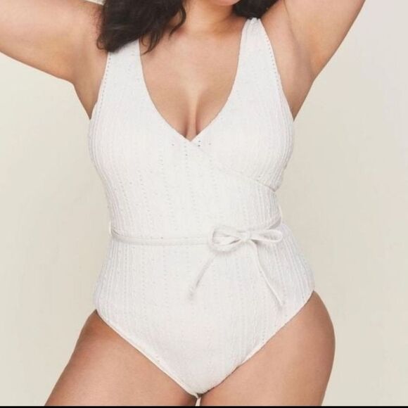 Andie Swim NWT The Belmar One Piece in Coconut Ivory‎ Size Medium - Picture 1 of 4